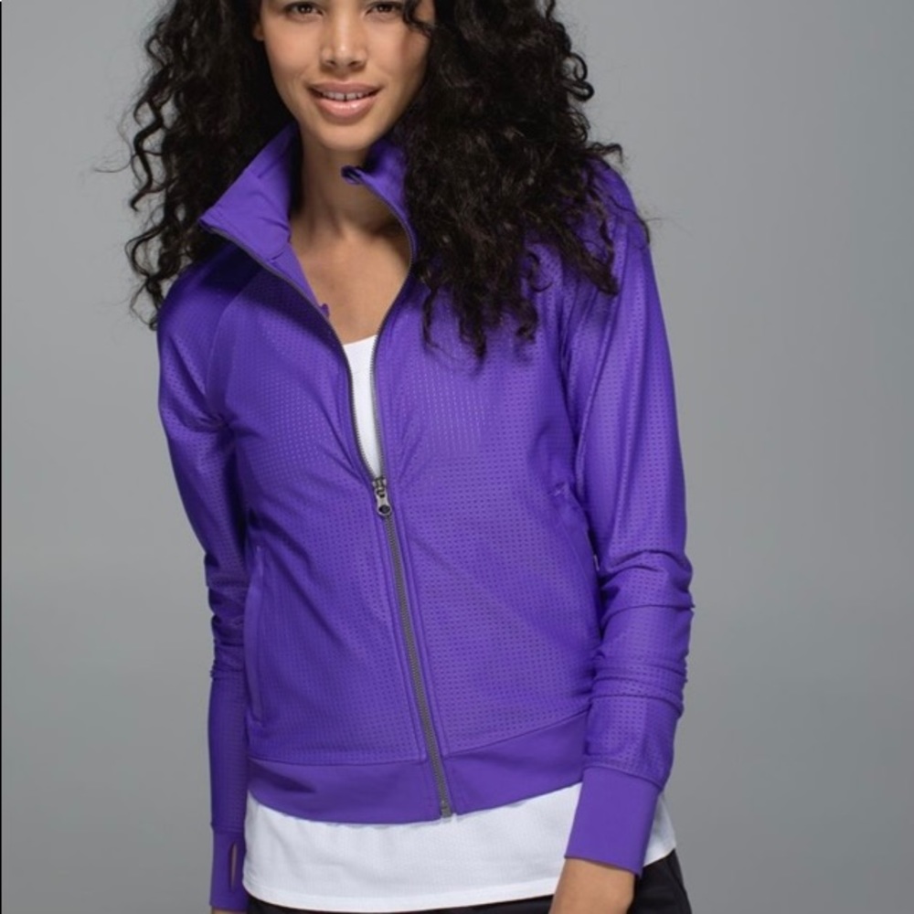 Gorgeous Lululemon Sweaty or Not Jacket Iris Flower, size 6